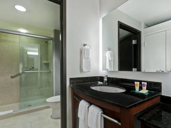 Hyatt Place San Antonio North Stone Oak : photo 2 de la chambre chambre lit king-size avec canapé-lit - Étage supérieur