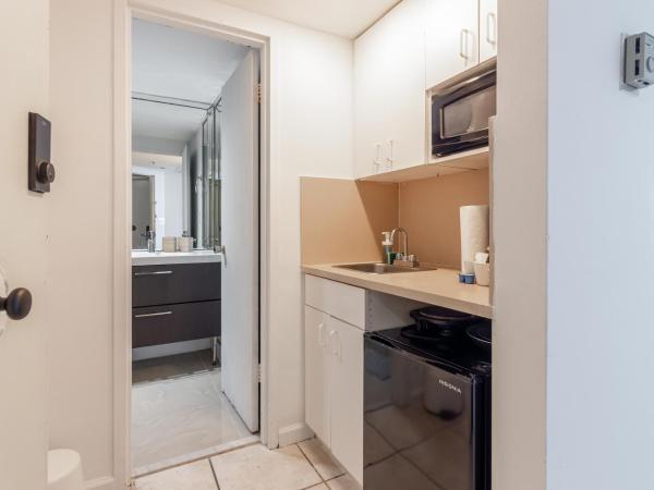 Girasole Rentals : photo 5 de la chambre studio lit queen-size de luxe