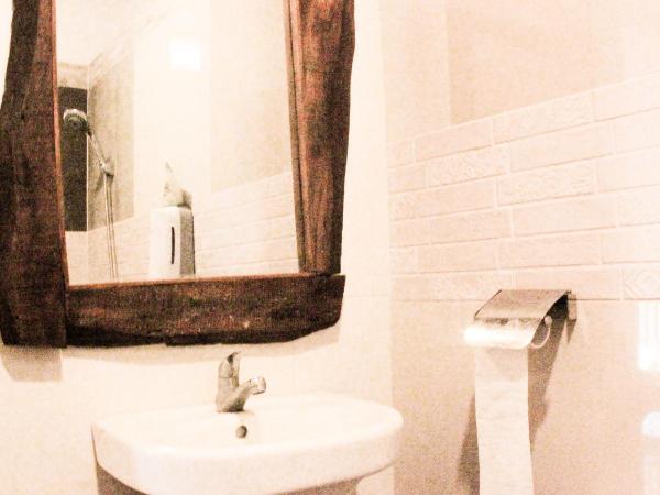 nDalem Joglo Krawitan Syariah : photo 4 de la chambre chambre triple supérieure