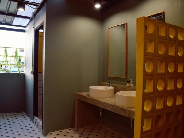 Bangpho Story : photo 6 de la chambre lit simple dans dortoir à 6 lits