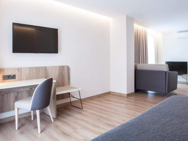Hotel Presidente 4 sup : photo 3 de la chambre suite junior avec balcon