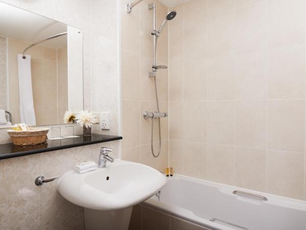 Copthorne Tara Hotel London Kensington : photo 1 de la chambre chambre double ou lits jumeaux standard