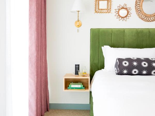 Bradford House, a Member of Design Hotels : photo 1 de la chambre chambre lit king-size - vue sur jardin