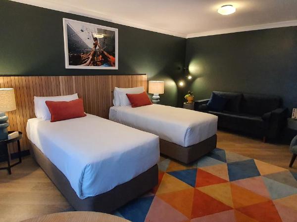 The Blue Hotel Bondi : photo 2 de la chambre chambre lits jumeaux