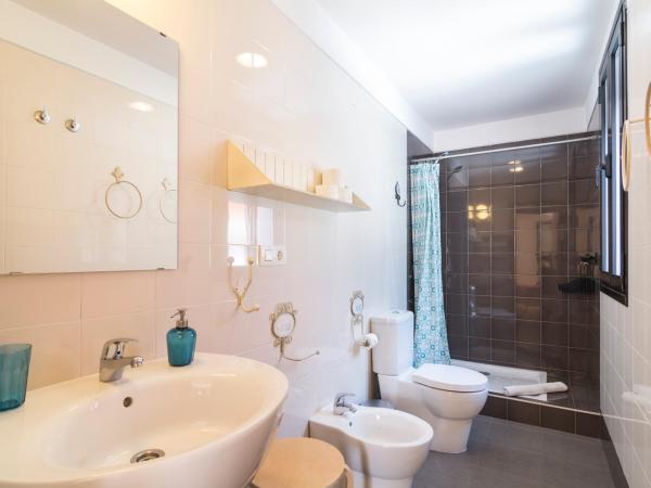 El Granado Hostel : photo 4 de la chambre lit dans dortoir pour femmes de 6 lits