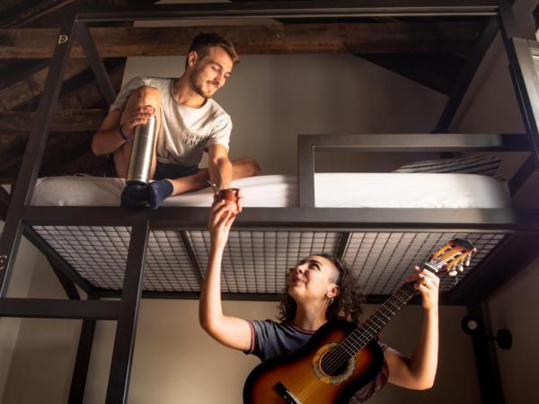 El Granado Hostel : photo 3 de la chambre lit dans dortoir mixte de 8 lits