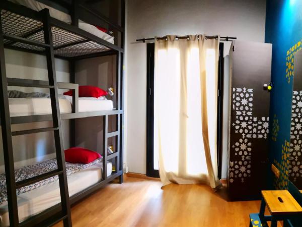El Granado Hostel : photo 1 de la chambre lit dans dortoir mixte de 3 lits