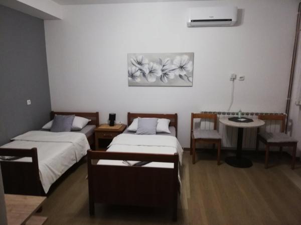 Guest House Lucija : photo 5 de la chambre appartement 1 chambre