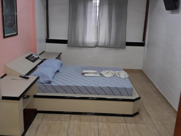 Hotel Mustang : photo 4 de la chambre chambre triple