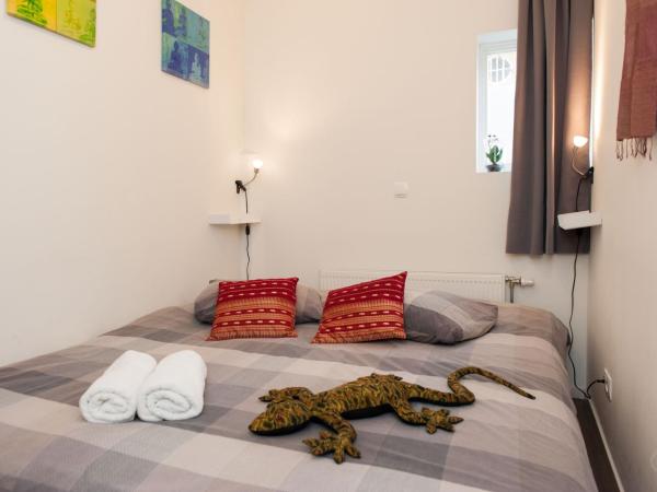 Bos en Lommer Hotel - Erasmus Park area : photo 8 de la chambre appartement i 1 chambre @ marieken van nimwegenstraat