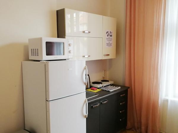 Flamingo Apartments : photo 4 de la chambre suite 2 chambres avec salle de bains privative séparée