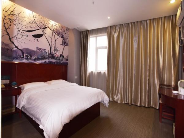 GreenTree Inn JiangSu SuZhou International Film City South JinShan Road Express Hotel : photo 1 de la chambre chambre lit queen-size