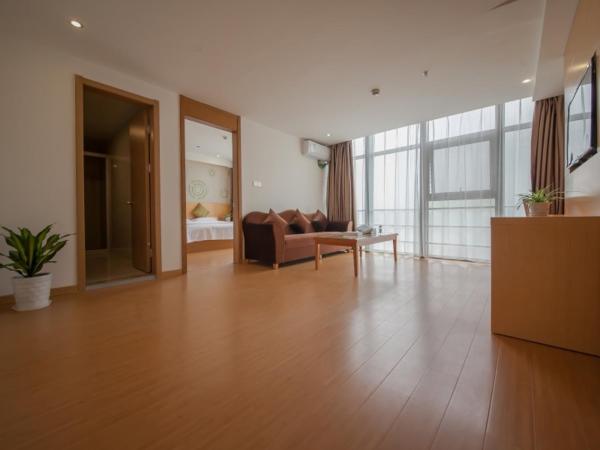GreenTree Inn Jiangsu Suzhou Gongyequan District Xinglong Street Express Hotel : photo 1 de la chambre citoyens de chine continentale - suite