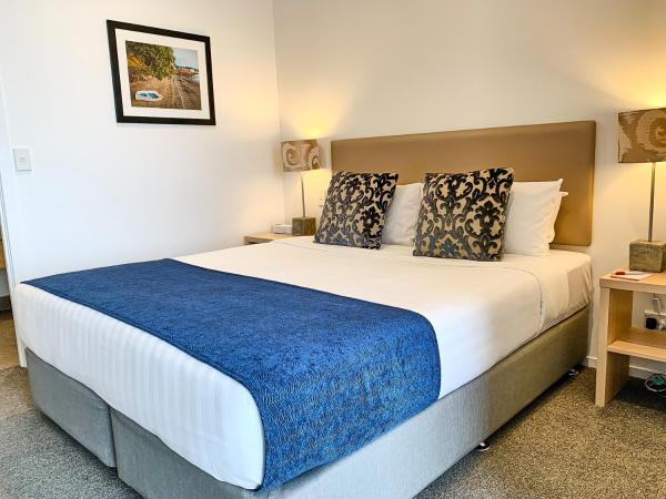 Ramada Suites by Wyndham Albany : photo 8 de la chambre appartement 1 chambre