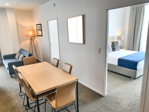 Ramada Suites by Wyndham Albany : photo 4 de la chambre appartement 2 chambres