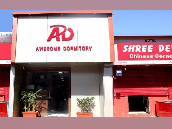 Awesome Dormitory Male Only : photo 8 de la chambre chambre simple avec salle de bains commune