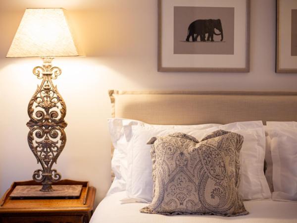 The Rivulet : photo 5 de la chambre suite lit king-size deluxe - corinna