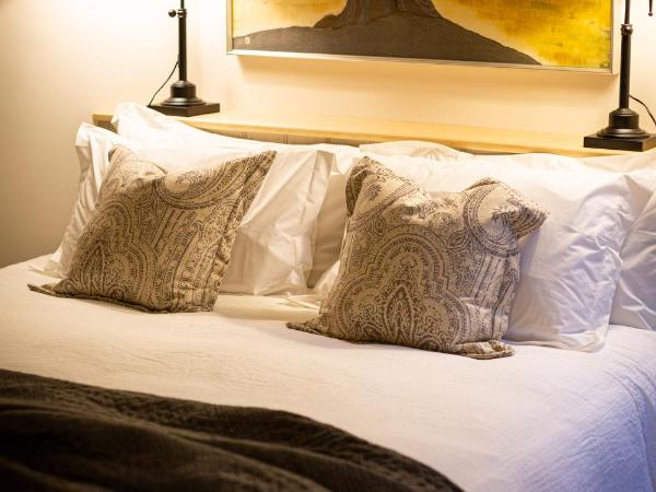 The Rivulet : photo 2 de la chambre suite lit king-size deluxe - flynn