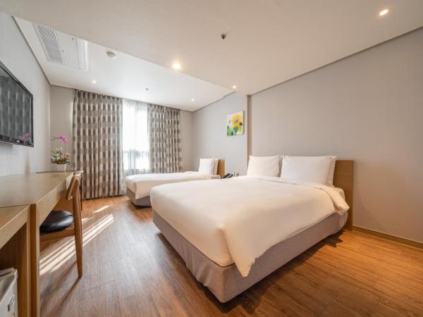 Ramada by Wyndham Seoul Dongdaemun : photo 1 de la chambre chambre familiale deluxe