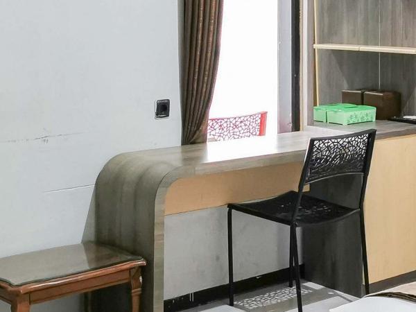 My Hommy Homestay Mitra RedDoorz : photo 6 de la chambre chambre double standard