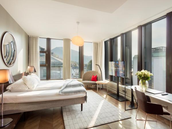 Bergen Børs Hotel : photo 5 de la chambre chambre lit king-size deluxe - vue sur ville
