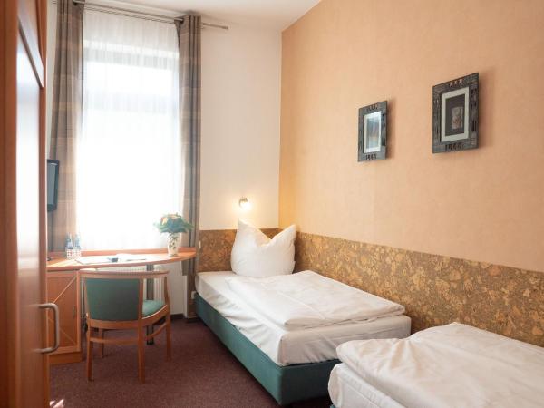 Hotel Adagio : photo 4 de la chambre chambre lits jumeaux