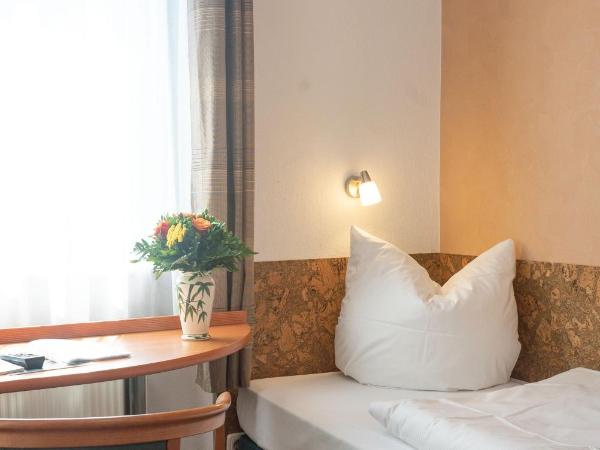 Hotel Adagio : photo 9 de la chambre chambre lits jumeaux