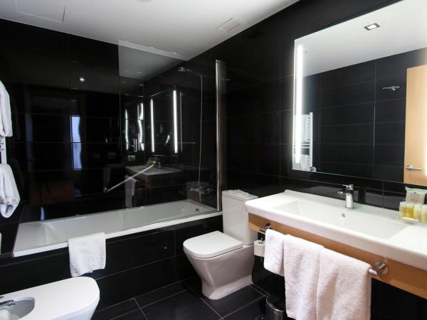 Eurostars Blue Coruña : photo 7 de la chambre chambre double ou lits jumeaux - vue extérieure