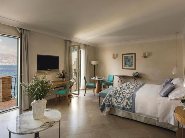Villa Sant'Andrea, A Belmond Hotel, Taormina Mare : photo 2 de la chambre suite junior premium avec balcon - vue sur mer