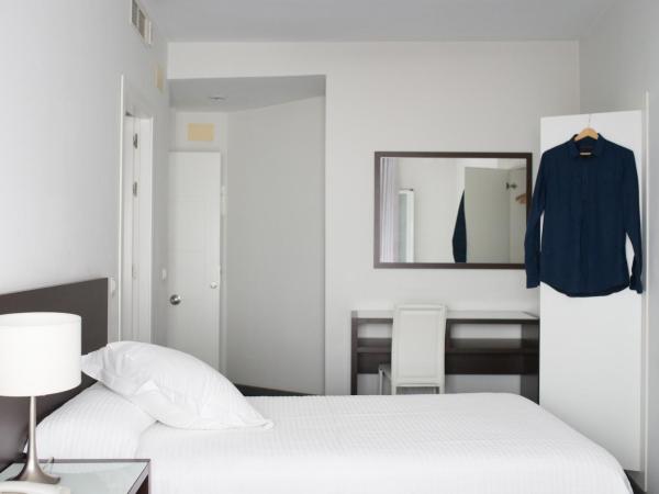 Hotel Madrid de Sevilla : photo 6 de la chambre chambre lits jumeaux supérieure
