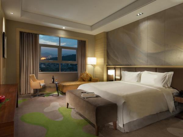 Holiday Inn Qingdao Expo, an IHG Hotel : photo 3 de la chambre chambre standard