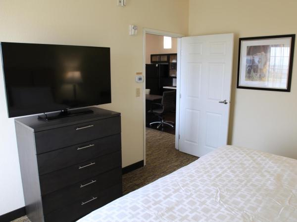 Candlewood Suites - Austin North, an IHG Hotel : photo 3 de la chambre suite 1 chambre avec lit king-size et baignoire accessible aux personnes à mobilité réduite - non-fumeurs