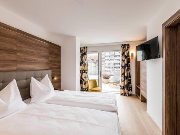 Hotel Zach : photo 1 de la chambre chambre double avec terrasse