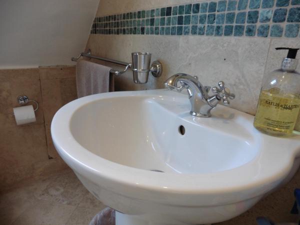 Brookview Guest House : photo 9 de la chambre suite familiale
