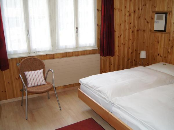 Hotel Alpina : photo 5 de la chambre chambre double ou lits jumeaux