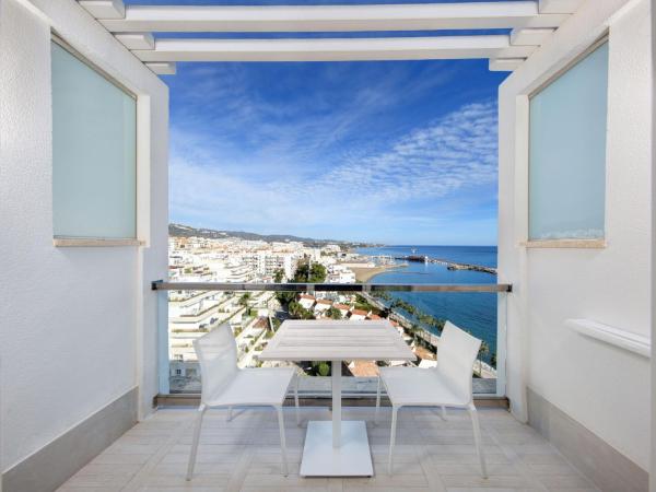 Amàre Beach Hotel Marbella - Adults Only Recommended : photo 2 de la chambre chambre lits jumeaux - make it happen