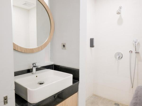 Sans Hotel Puri Indah Jakarta : photo 6 de la chambre chambre double supérieure