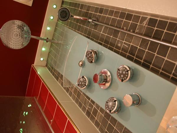 Le Parvis : photo 5 de la chambre chambre double « les louis » - 1er Étage