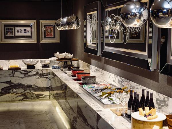 Kensington Hotel Yeouido : photo 5 de la chambre chambre lit king-size exécutive avec accès gratuit au salon