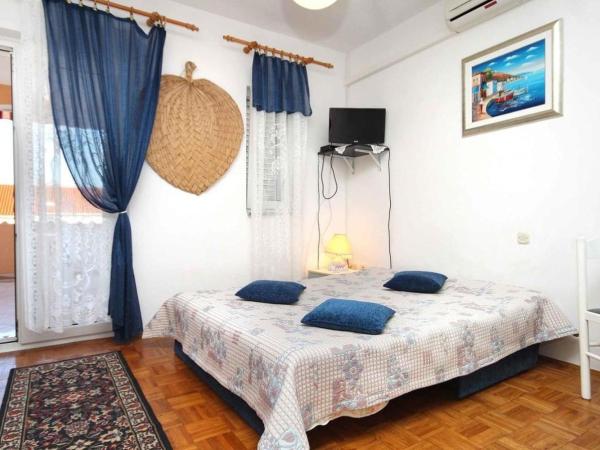 Apartments and rooms Cherry - relax & chill by the pool : photo 6 de la chambre appartement 1