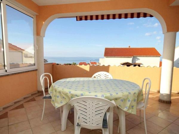 Apartments and rooms Cherry - relax & chill by the pool : photo 3 de la chambre appartement 2