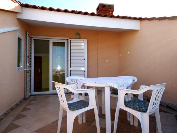 Apartments and rooms Cherry - relax & chill by the pool : photo 6 de la chambre appartement 3