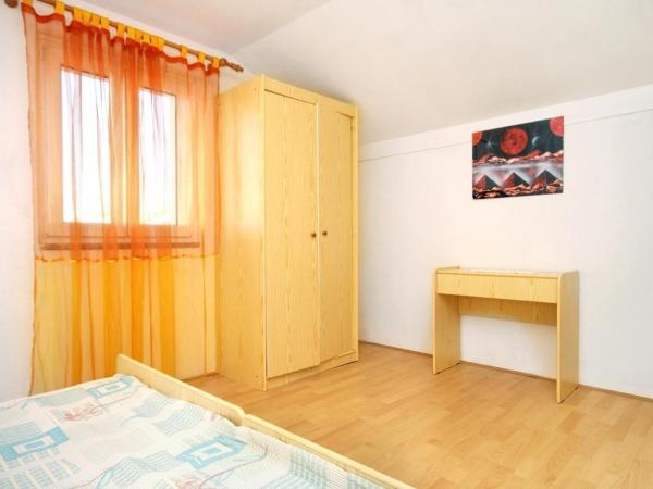 Apartments and rooms Cherry - relax & chill by the pool : photo 8 de la chambre appartement 3