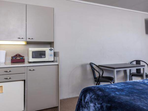 Twin Peaks Lakeside Inn : photo 1 de la chambre chambre double avec baignoire spa