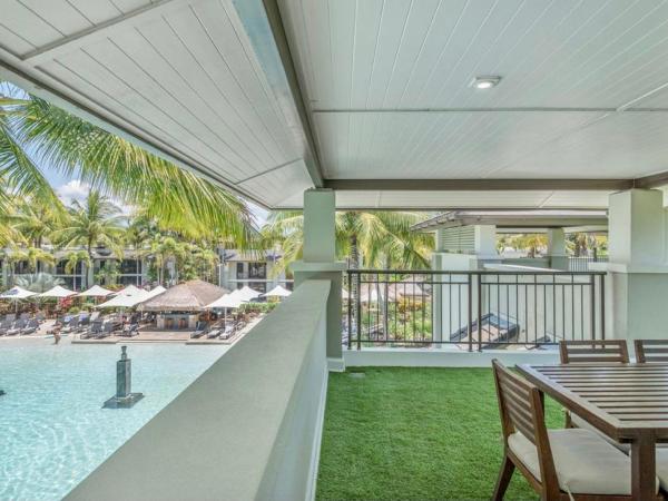 Luxury Apartments at Temple Resort and Spa Port Douglas : photo 6 de la chambre two-bedroom penthouse with rooftop courtyard