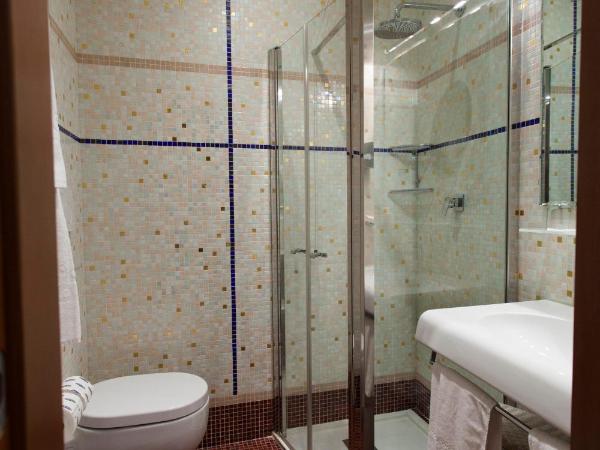 Hotel Europa : photo 7 de la chambre chambre lits jumeaux