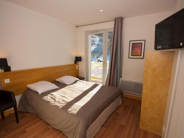 Village Club La Pulka Galibier - Neaclub : photo 1 de la chambre grande chambre double ou lits jumeaux