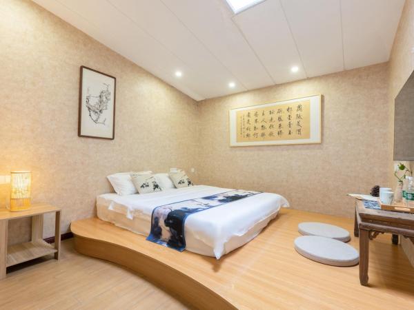 Suzhou Jade Snow Lodge : photo 8 de la chambre king room with skylight