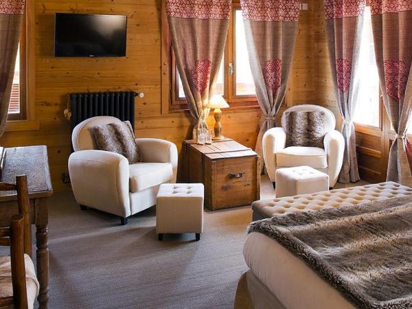 Chalet-Hôtel Les Cimes : photo 6 de la chambre suite avec baignoire spa