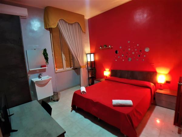 Hotel Ginevra : photo 5 de la chambre chambre double ou lits jumeaux avec salle de bains commune